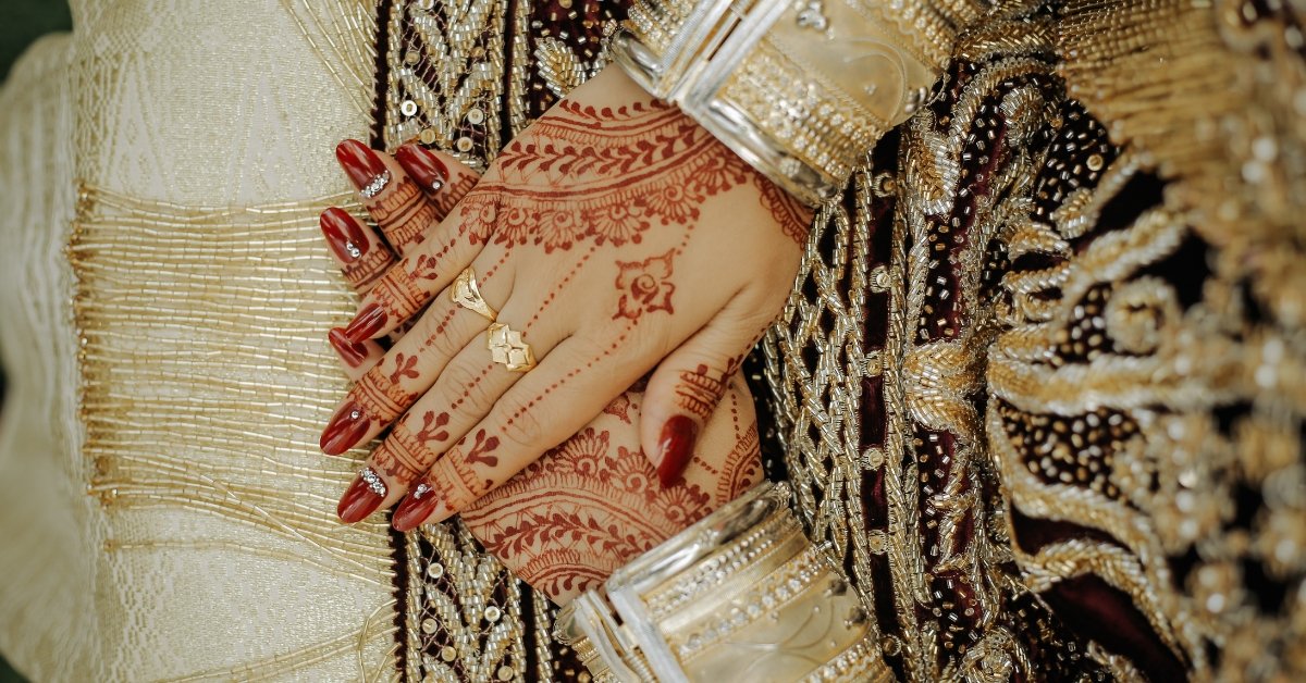 200 Mehendi Captions For Instagram With Emoji